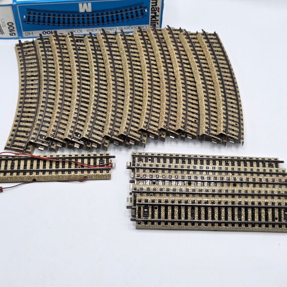 Märklin HO 5100 Curved & 5106 Straight Track Set - Picture 4 of 6